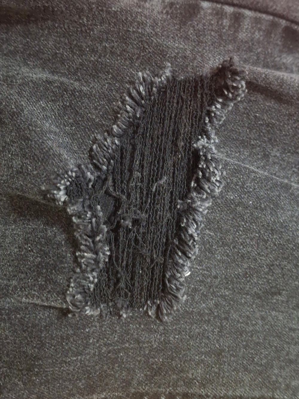 G By Giuliana Distressed Jeans - Picture 4 of 10